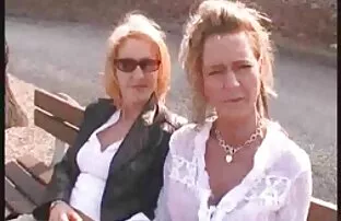 Una giovane ragazza con i capelli castani, pronta a soccombere al cancro e prendere un cazzo in profondità film hot italiani gratis nella figa