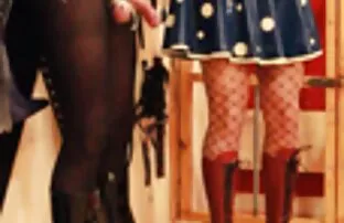 Caldo giovane Latina pronto a video gratis troie italiane striscia nudo per un potente fallo di il suo fidanzato
