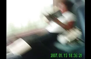 Figa calda di una video porno amatoriali italiani gratuiti procace donna bionda si apre davanti a un ragazzo cazzo