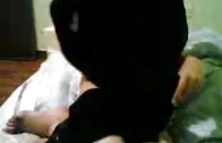 Una donna di colore mostra il suo culo stretto e non dimentica di accarezzare la sua porno film italiani gratis L.