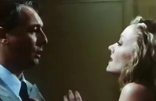 Grande culo bellezza prende pieno su fanculo e troie italiane video gratis pump su con bianco Essere