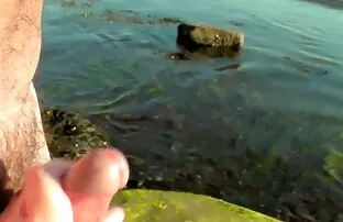 Una donna matura in stivali video hot gratis italiani di pelle e succhiare il pene di un uomo e chiedere a lui il suo cazzo in modo brutale