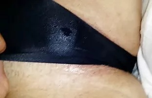 Giovane procace porno modello in rosso biancheria intima scopa micio con un dildo video lesbo italiani gratis